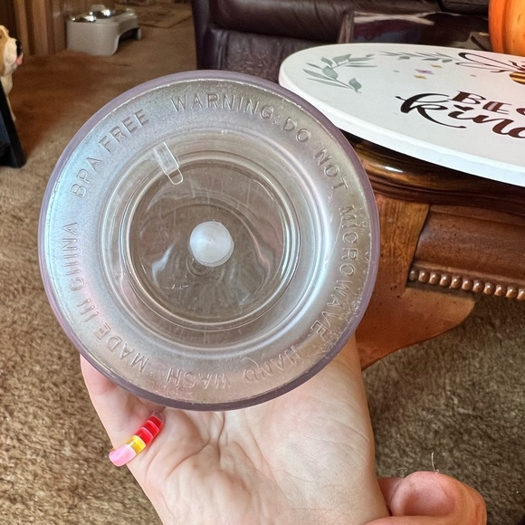 Lilly Pulitzer Tumbler 16 Oz Insulated Screw On Lid Elephant Ear Beach. - Picture 13 of 15